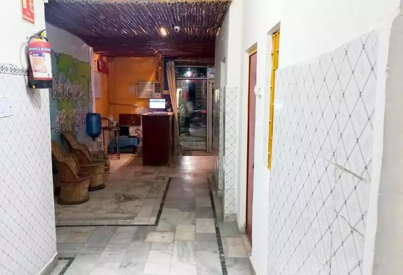 ユースホステル Good Vibes