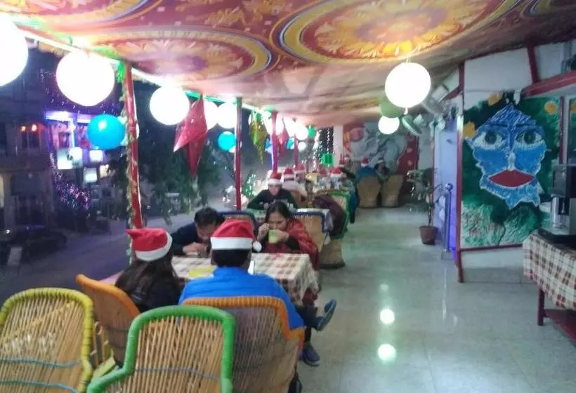 ユースホステル Good Vibes