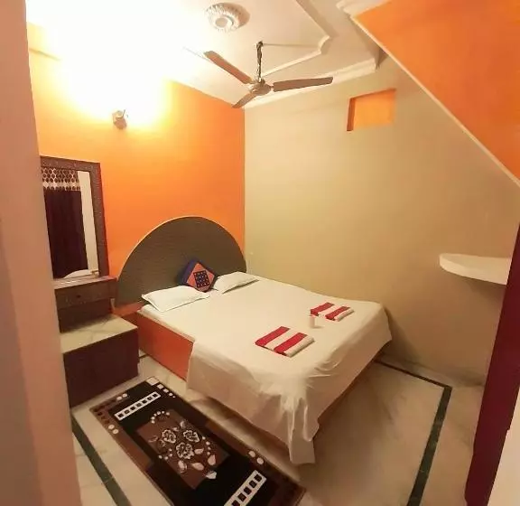 ユースホステル Good Vibes