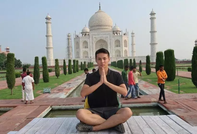 ユースホステル Good Vibes