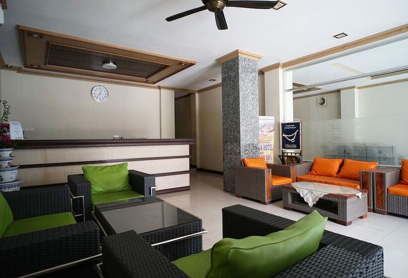 Отель Oyo 1647  Pavilliun 02