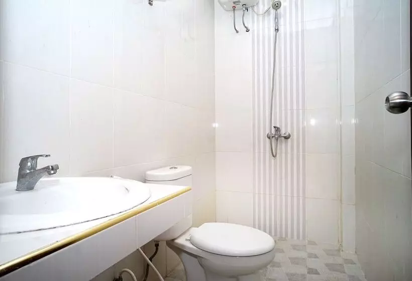 Hotel Oyo 1647  Pavilliun 02