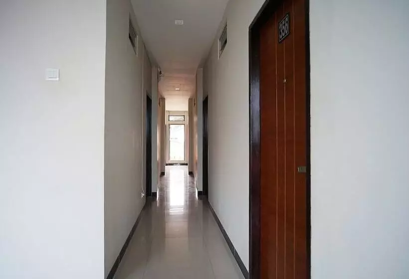 Hotel Oyo 1647  Pavilliun 02