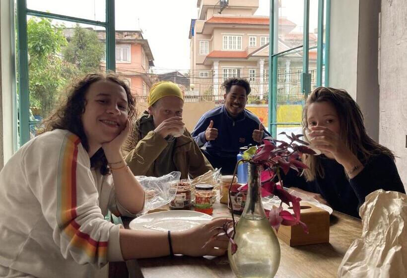 هاستل Nextdoor Patan