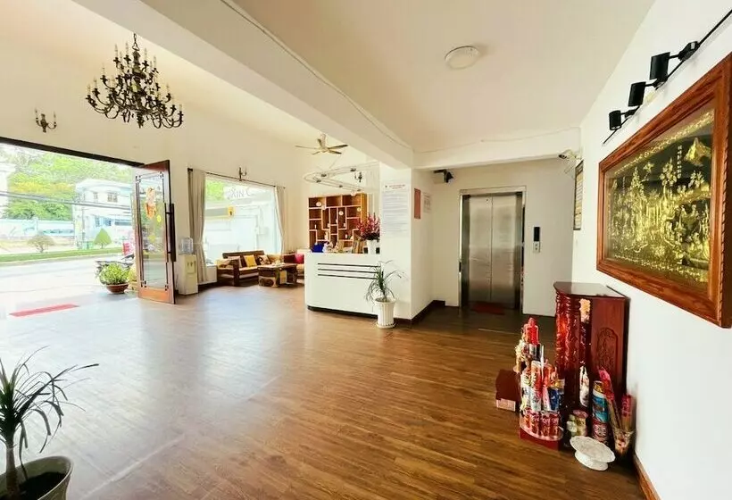 Venus Hotel   Massage & Sky Bar