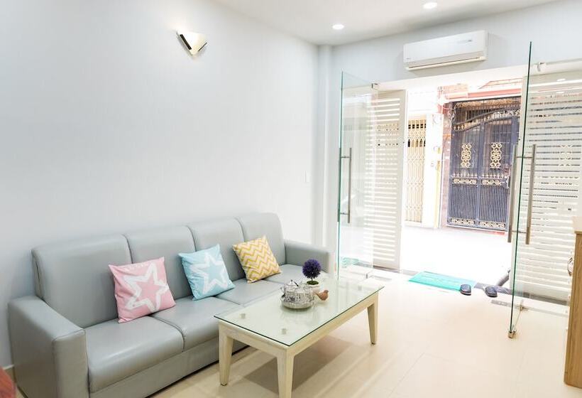 پانسیون Sunny's House