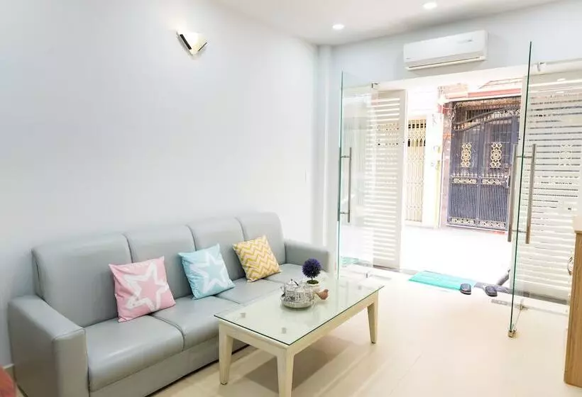 پانسیون Sunny's House