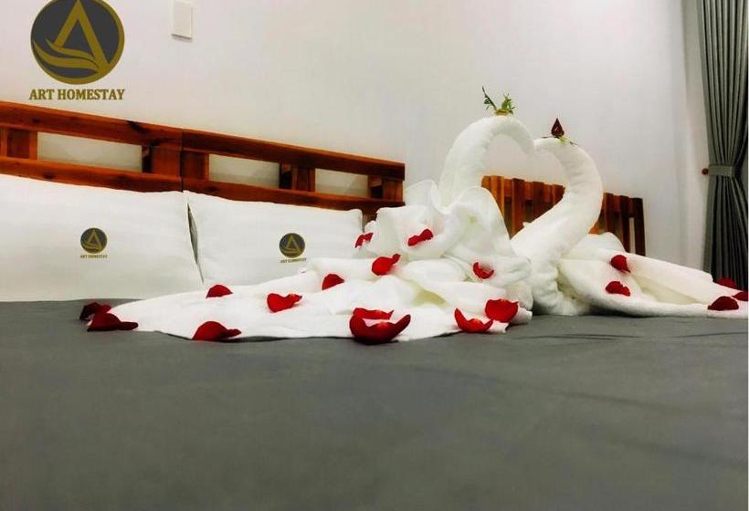 هتل Art Homestay  Hostel