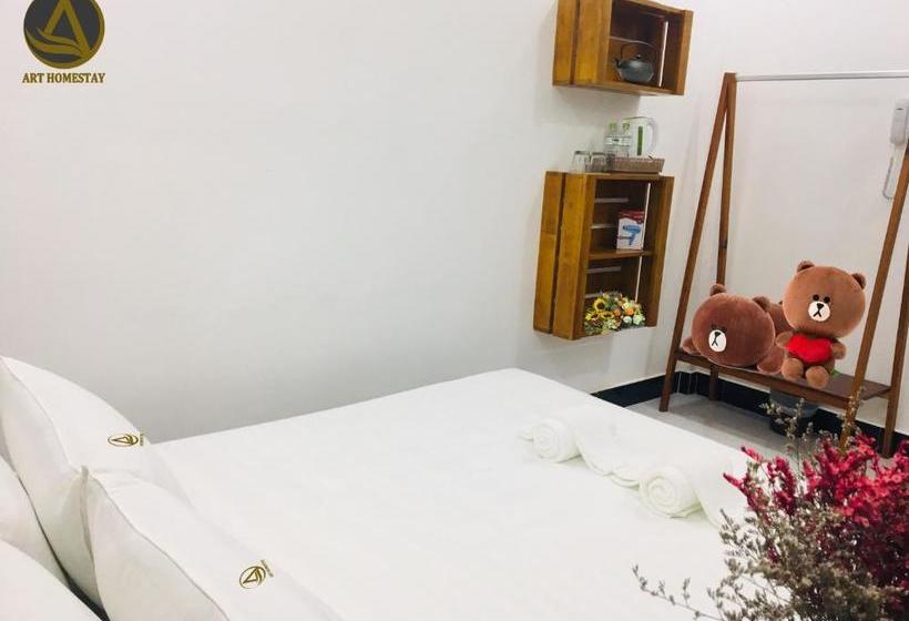 هتل Art Homestay  Hostel