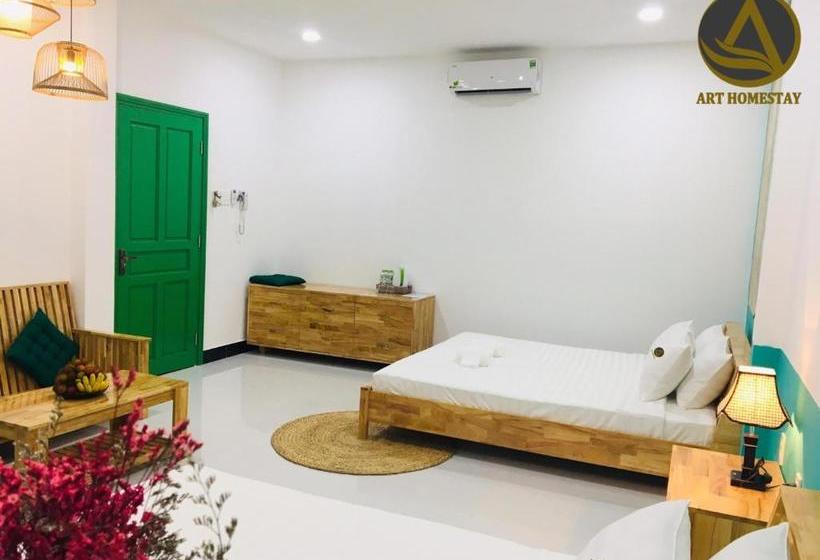 هتل Art Homestay  Hostel