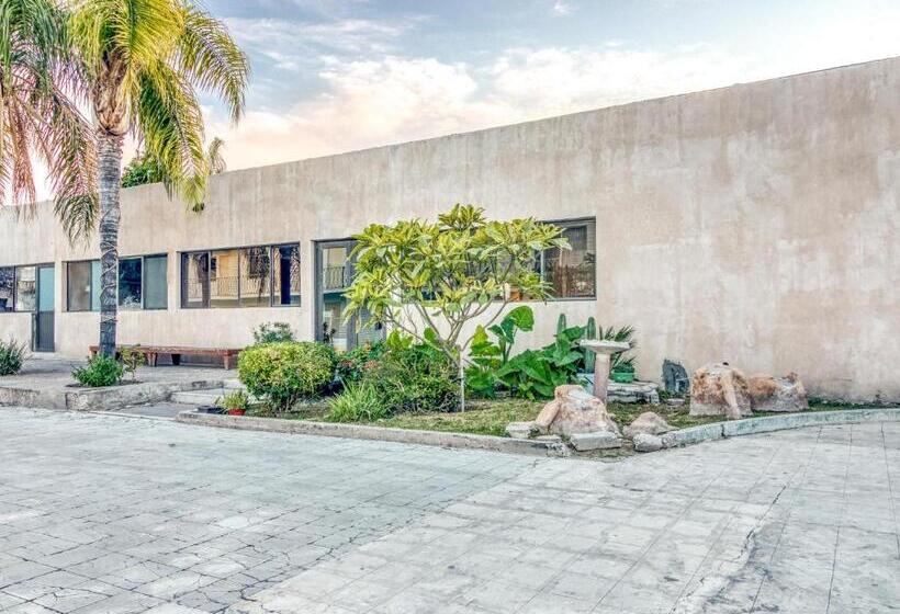 Capital O Hotel La Siesta, Gomez Palacio