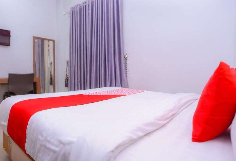 בית מלון כפרי Oyo 1630  Syariah Ring Road