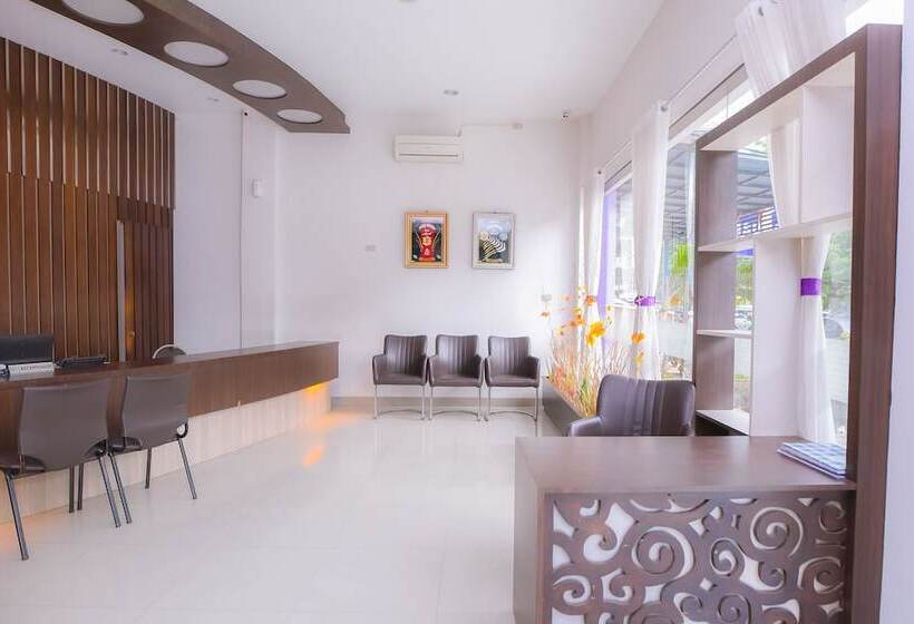 בית מלון כפרי Oyo 1630  Syariah Ring Road