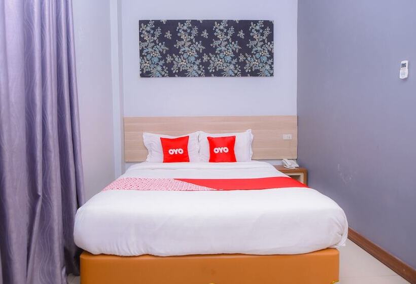 בית מלון כפרי Oyo 1630  Syariah Ring Road