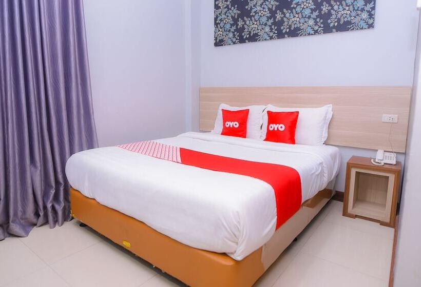 בית מלון כפרי Oyo 1630  Syariah Ring Road