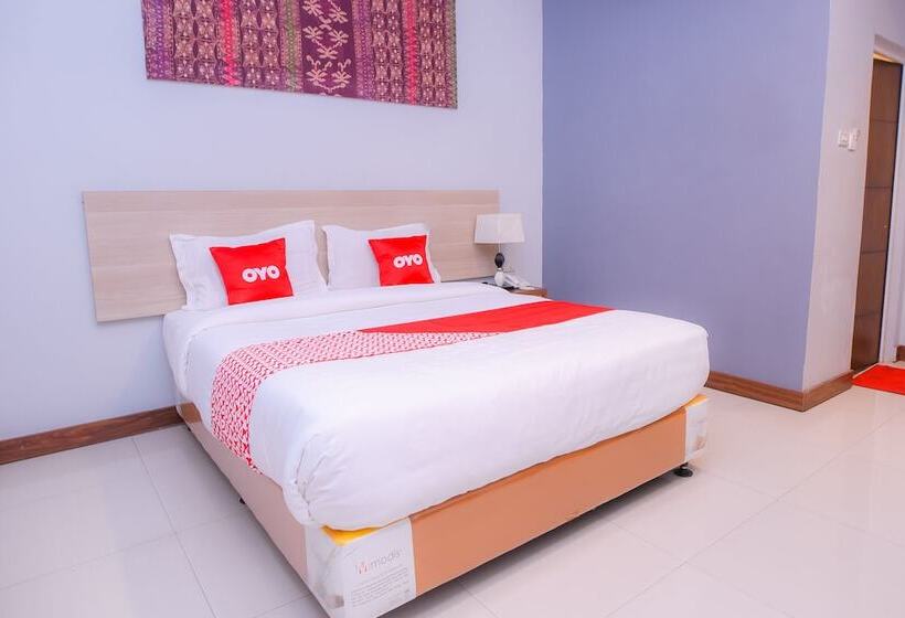 בית מלון כפרי Oyo 1630  Syariah Ring Road