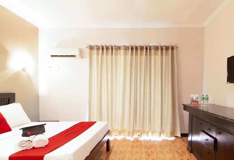 ホテル Reddoorz @ Km 50 Aguinaldo Highway Tagaytay