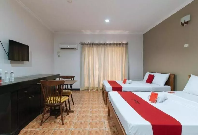 ホテル Reddoorz @ Km 50 Aguinaldo Highway Tagaytay