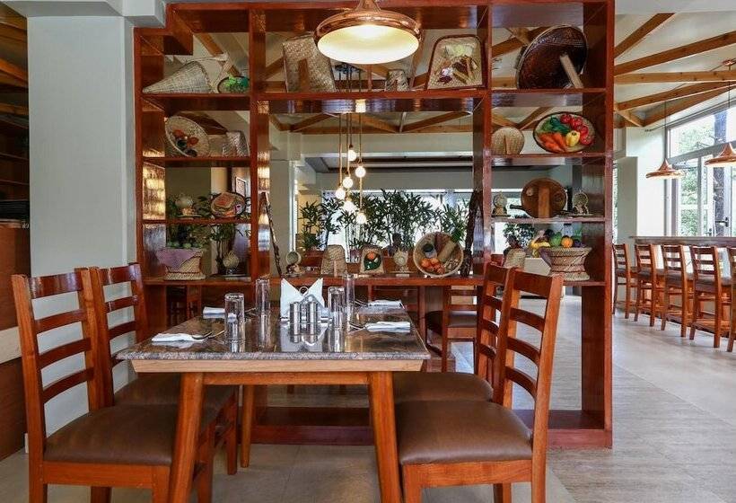 호텔 The Golf Retreat Shillong