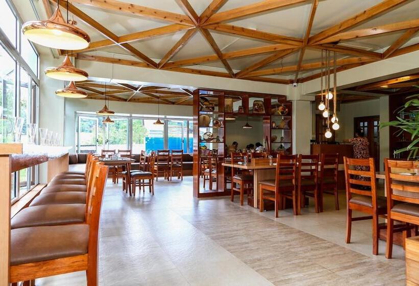 호텔 The Golf Retreat Shillong