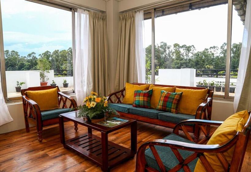 호텔 The Golf Retreat Shillong