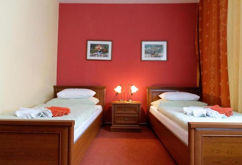 Отель Kamu Garni