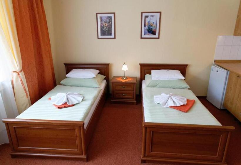 Отель Kamu Garni