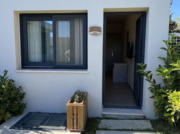 هتل Life Point Boutique