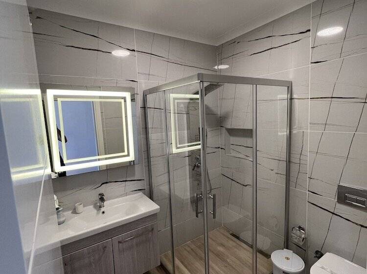 هتل Life Point Boutique