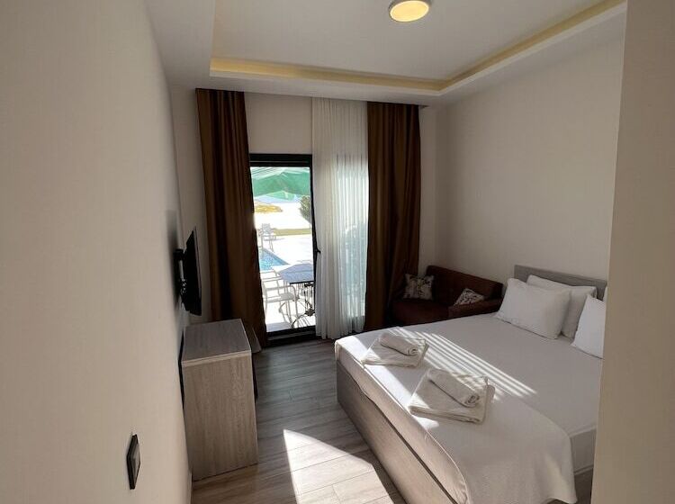 هتل Life Point Boutique