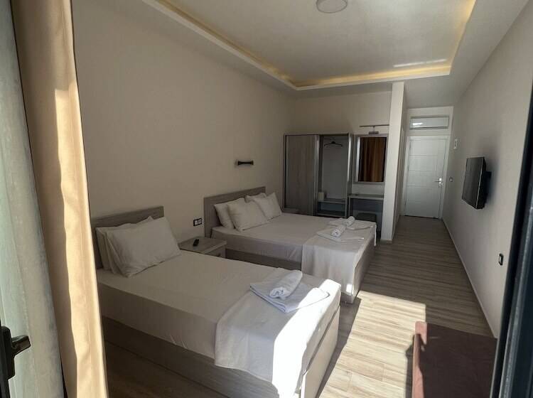 هتل Life Point Boutique