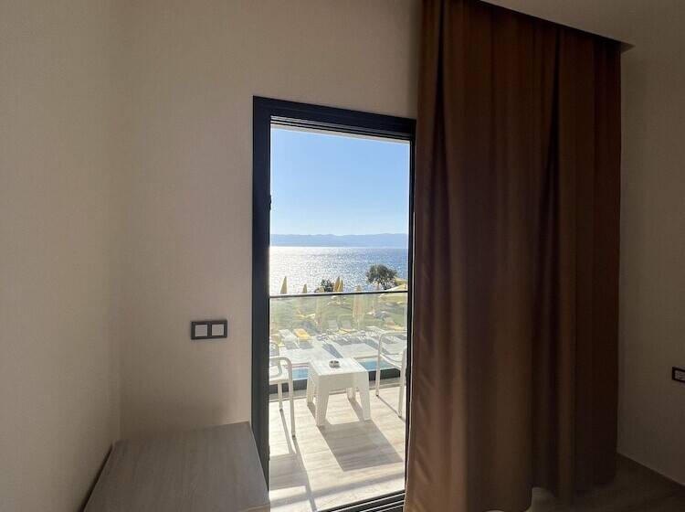 هتل Life Point Boutique