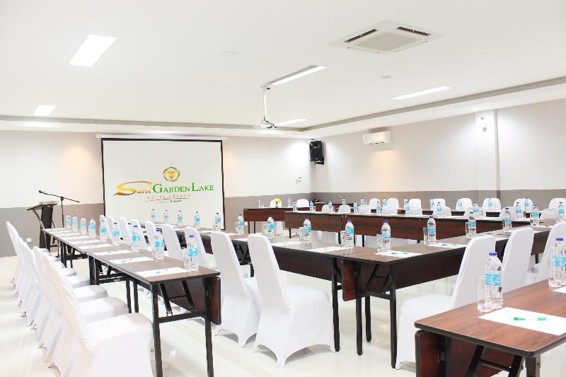 בית מלון כפרי Suni Sentani   Managed By East Season