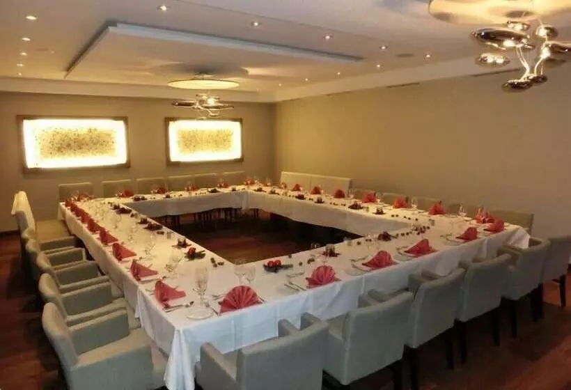 Majatalo Gasthaus Nobel Moordeich