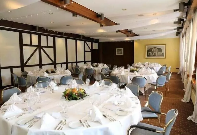 Majatalo Gasthaus Nobel Moordeich