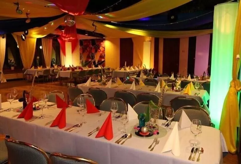 Majatalo Gasthaus Nobel Moordeich