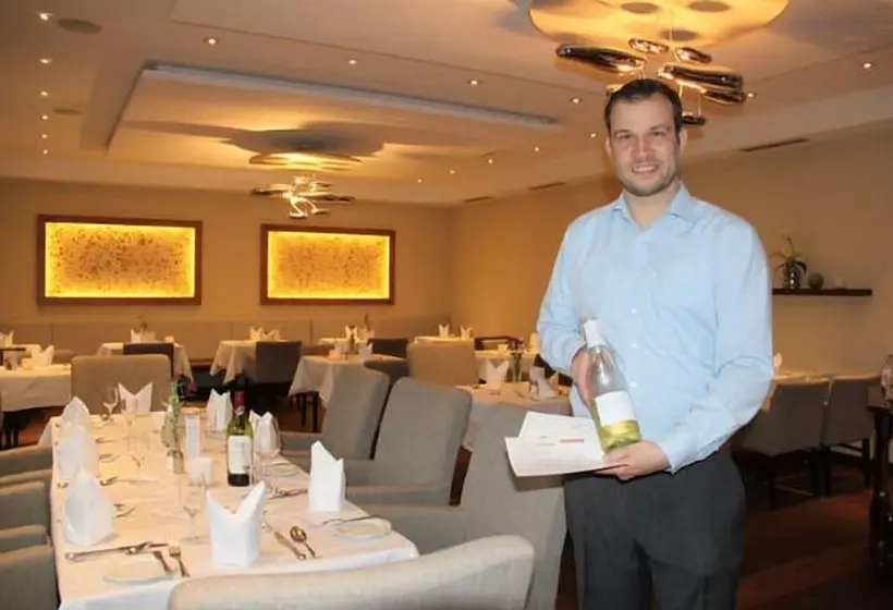 Majatalo Gasthaus Nobel Moordeich