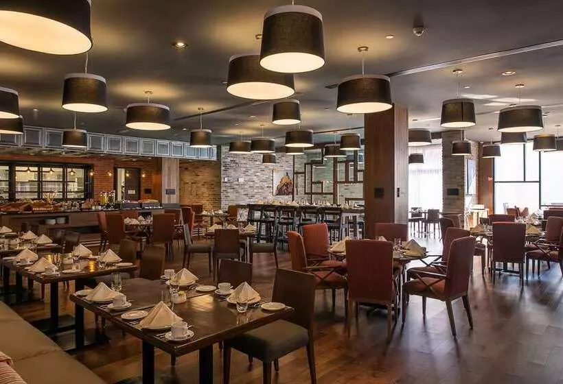 ホテル Doubletree By Hilton Celaya