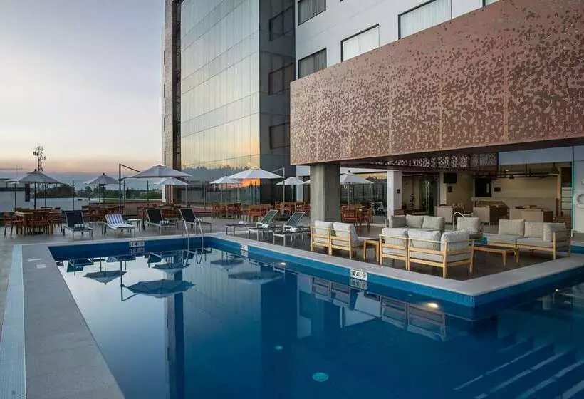 ホテル Doubletree By Hilton Celaya