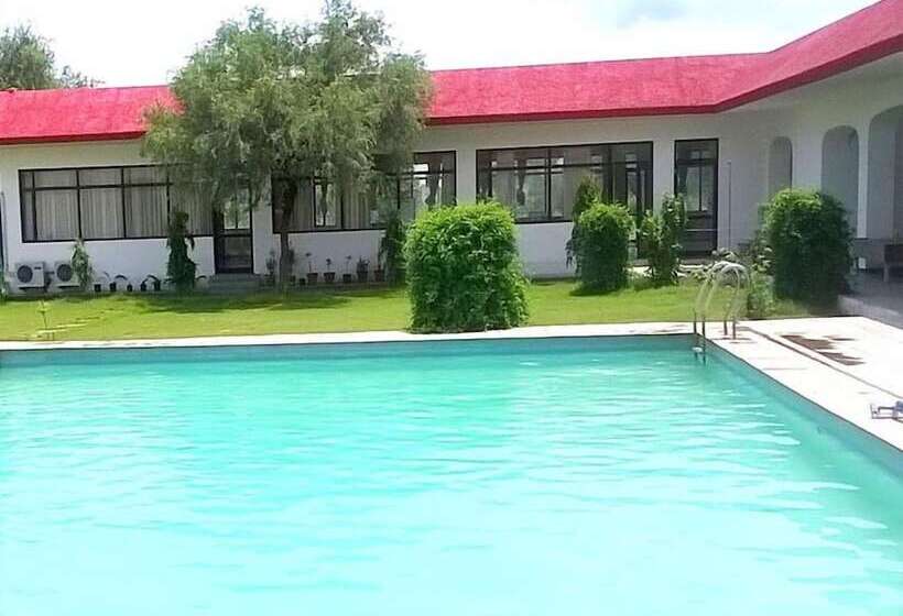 هتل Estate Paradiso Jaipur