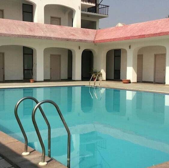 هتل Estate Paradiso Jaipur