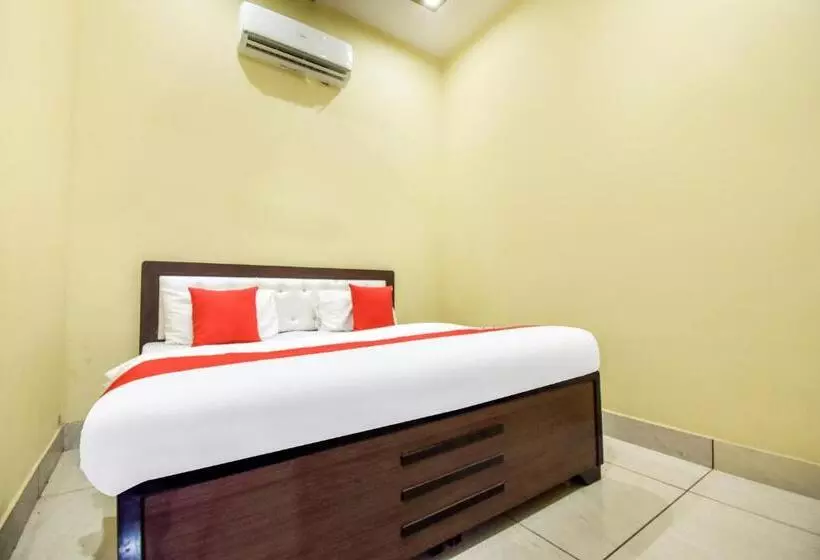 Hotelli Flagship New Vatika Guest House