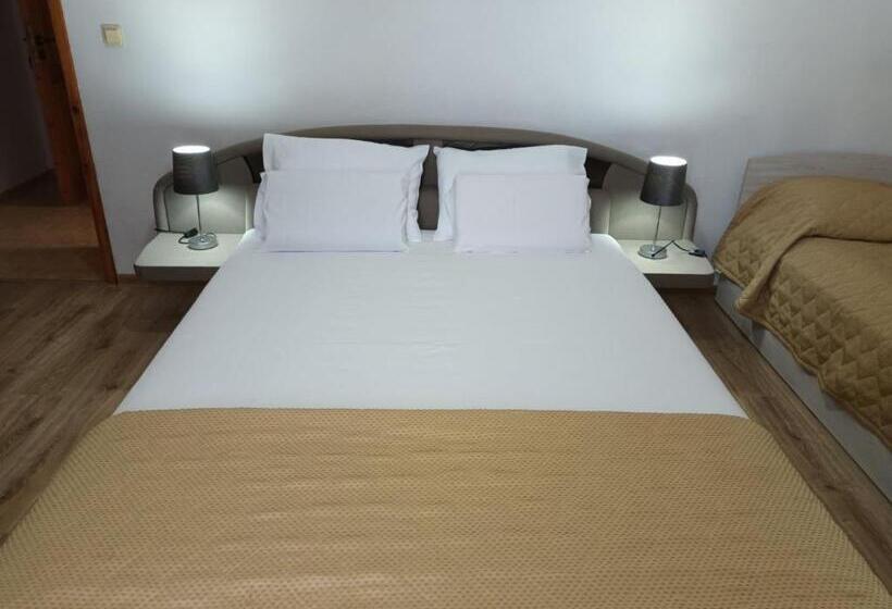 پانسیون Guest House Alkor