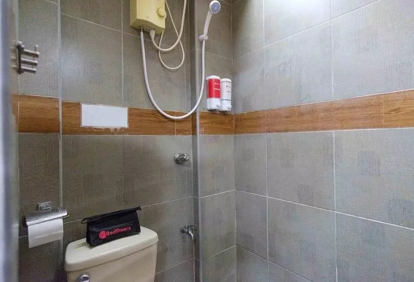 Retkeilymaja Reddoorz Premium @ Abueg Road Extension