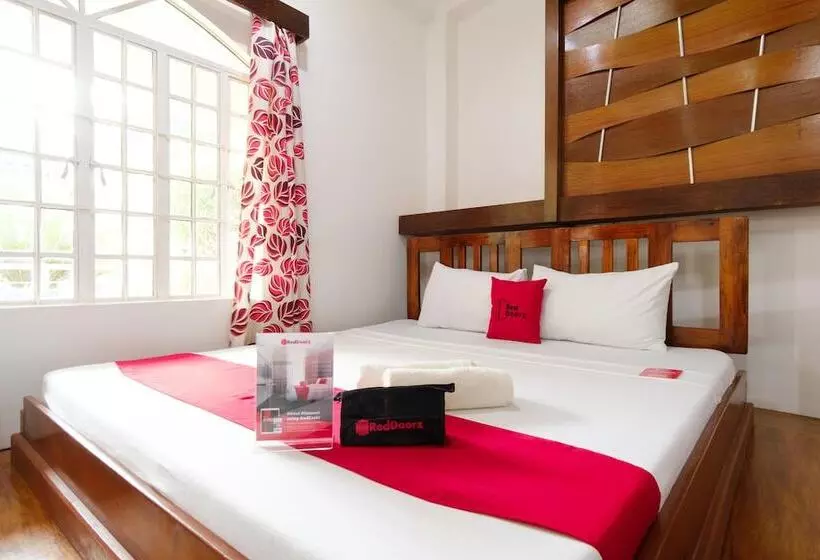 Retkeilymaja Reddoorz Premium @ Abueg Road Extension