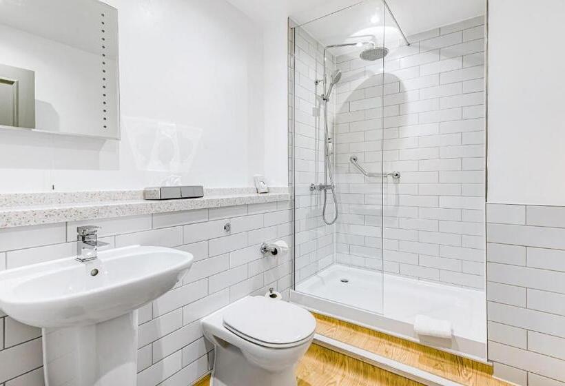 Hotel Inn On The Lake By Innkeeper S Collection