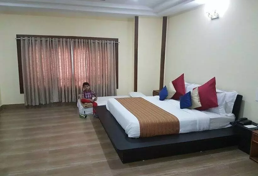 هتل Tashi Namgay Grand