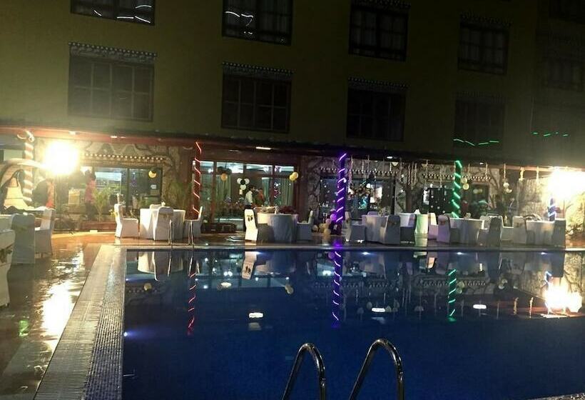 فندق Tashi Namgay Grand