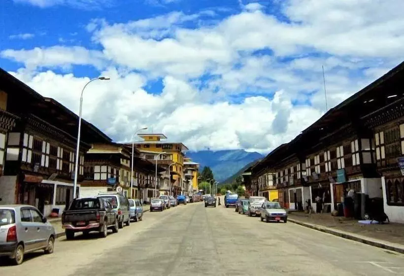 هتل Tashi Namgay Grand