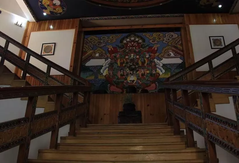 هتل Tashi Namgay Grand